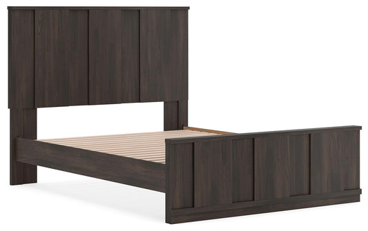 Jadiston - Panel Platform Bed