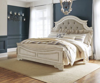 Realyn - King Panel Rails - Chipped White