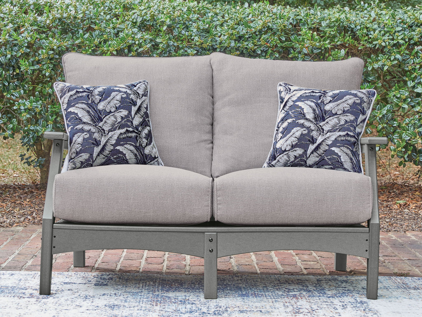 Lone View Bay - Loveseat With Cushion - Gray