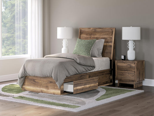 Zadilyn - Panel Bed With Storage