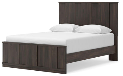 Jadiston - Queen Panel Platform Bed - Dark Brown