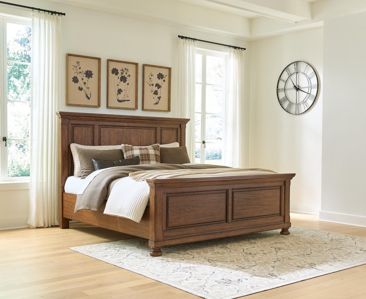 Havenstein - King Panel Bed - Warm Brown