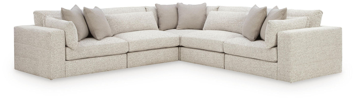 Stonecroft Manor - Sectional