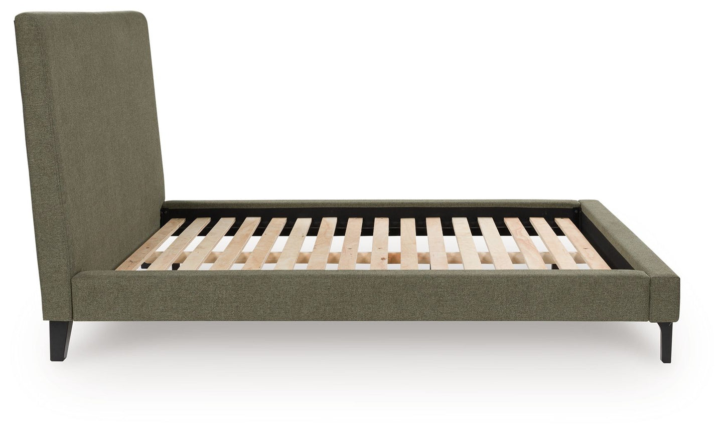 Zadilyn - Upholstered Bed With Roll Slats