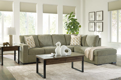MaKaylen - Sectional