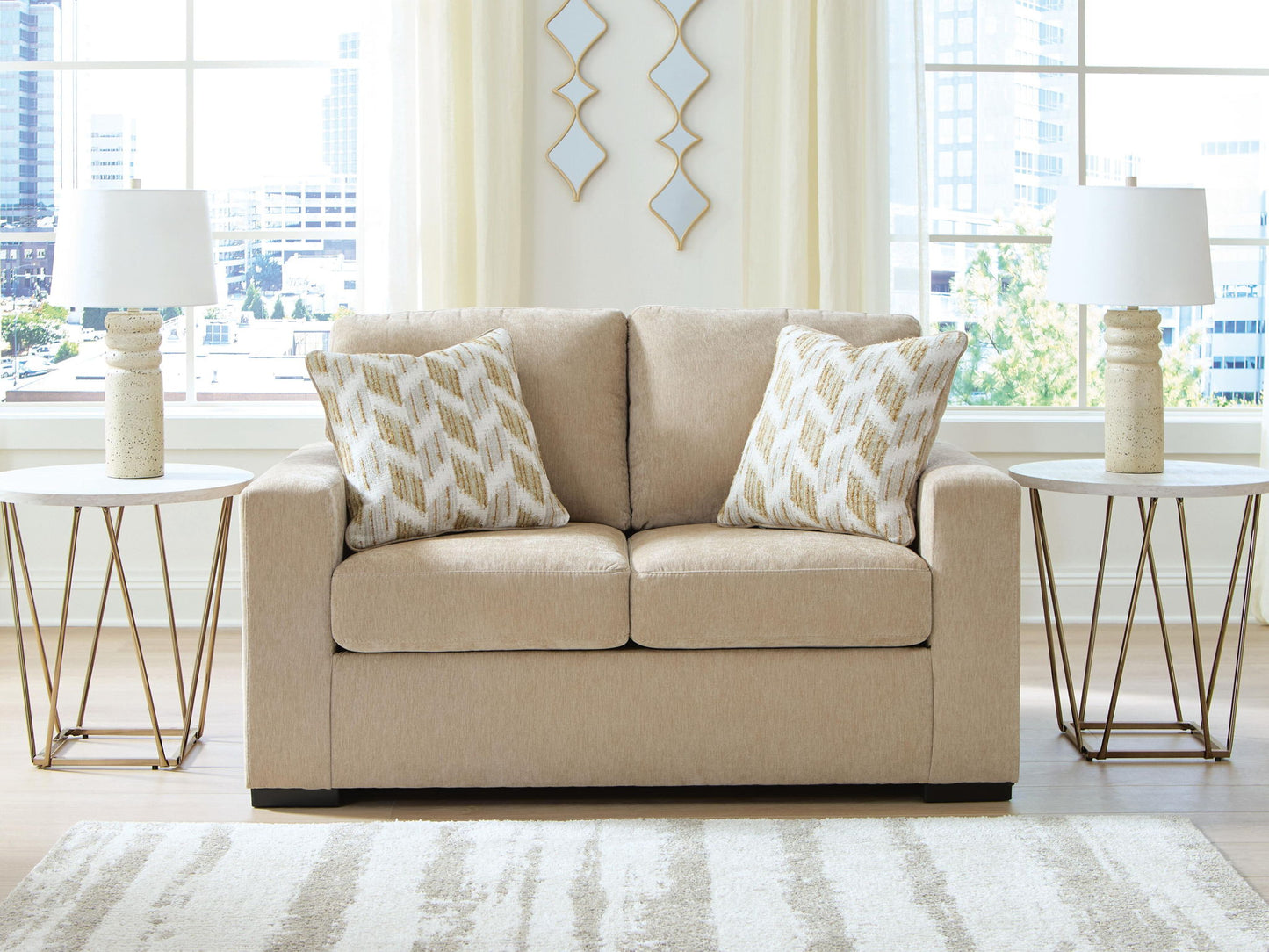MaKaylen - Loveseat