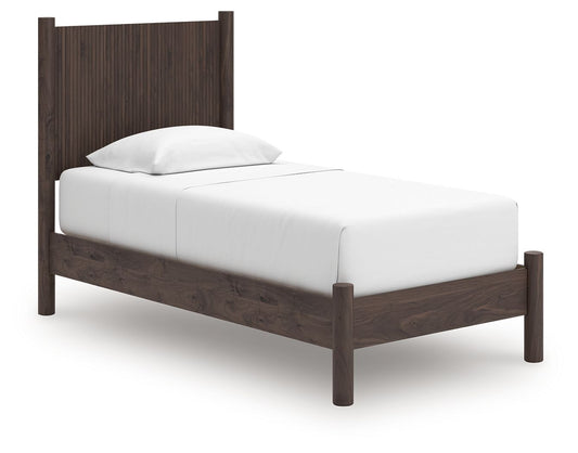 Cadmori - Panel Platform Bed
