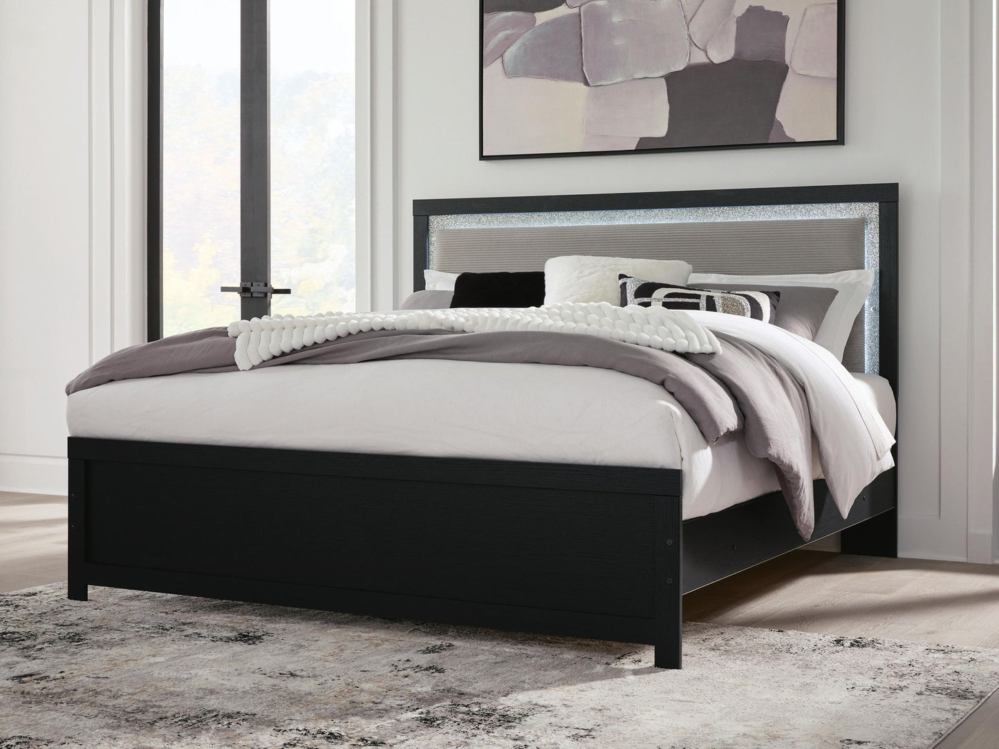 Raechalla - Upholstered Panel Bed