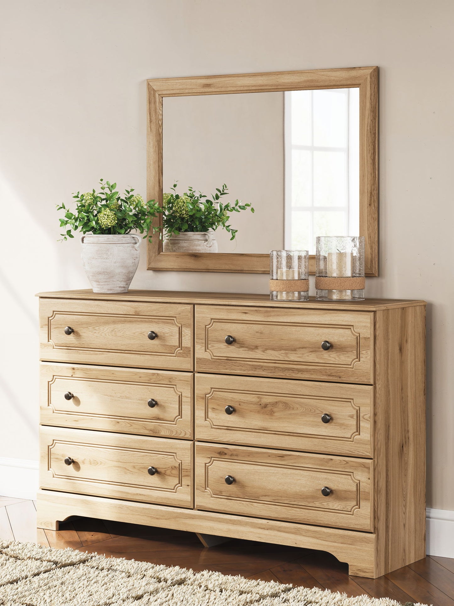 Galletyn - Panel Bedroom Set