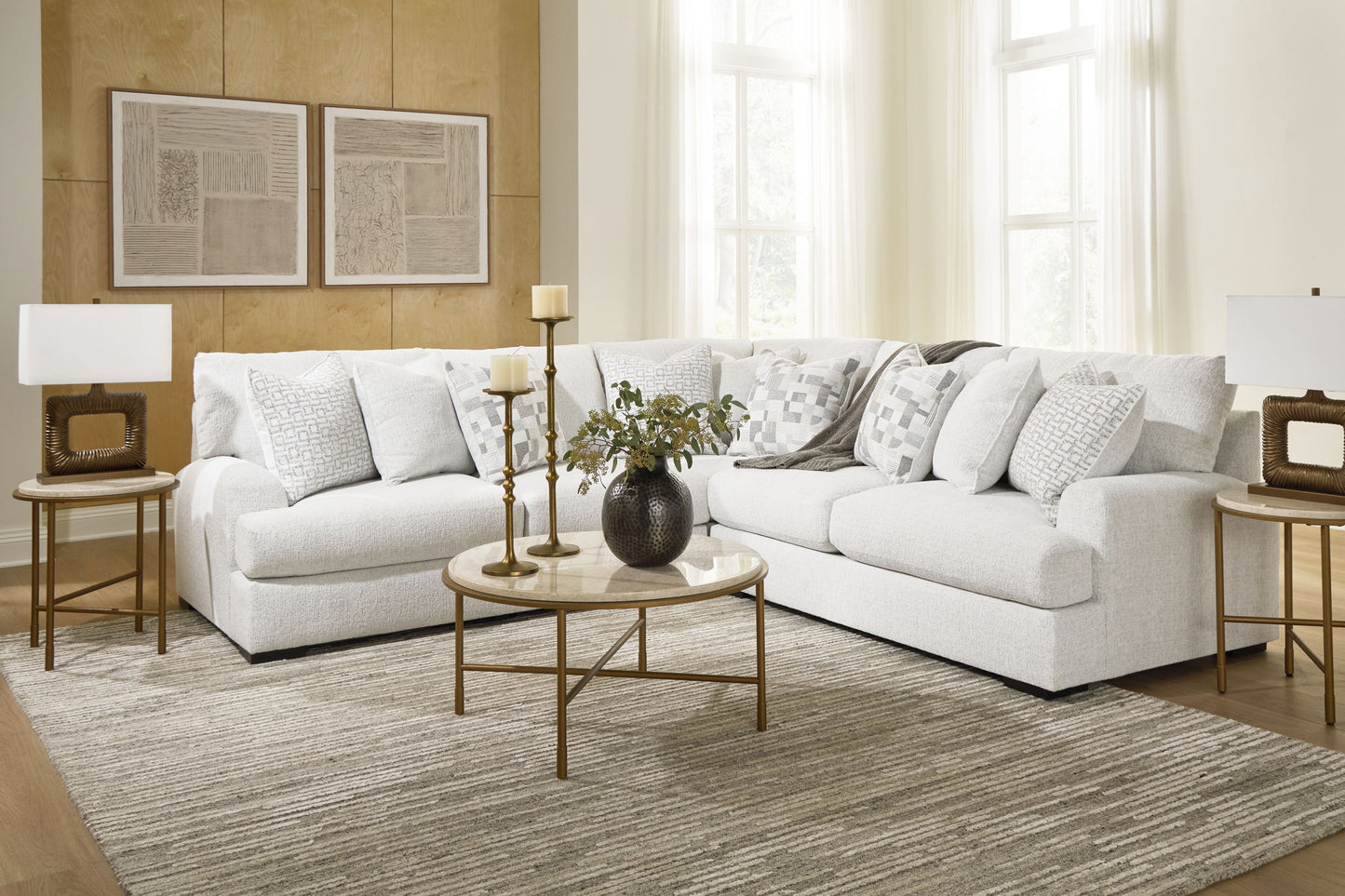 Wynncroft Manor - Sectional