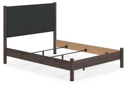 Cadmori - Upholstered Panel Bed