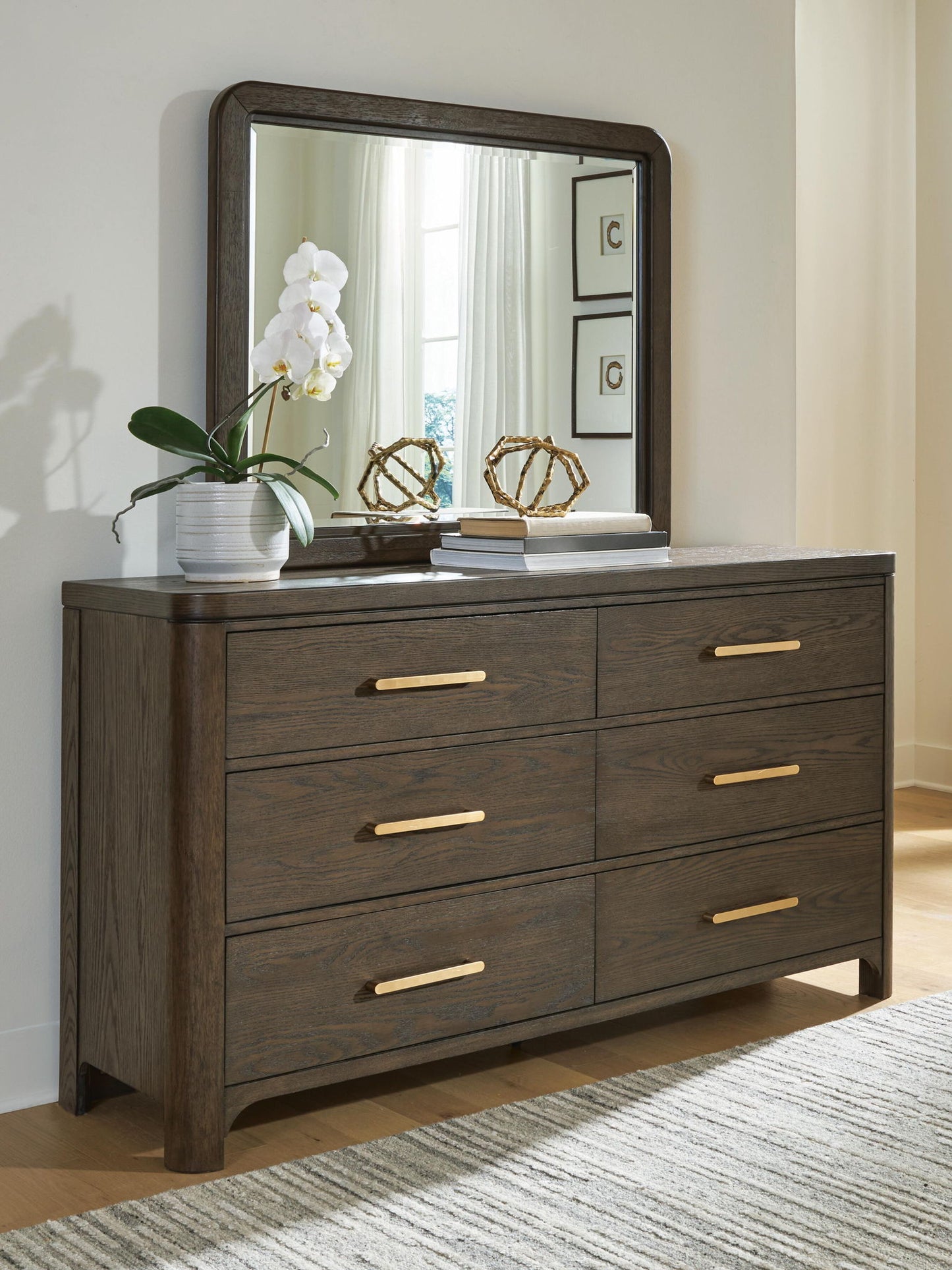 Darimore - Dresser