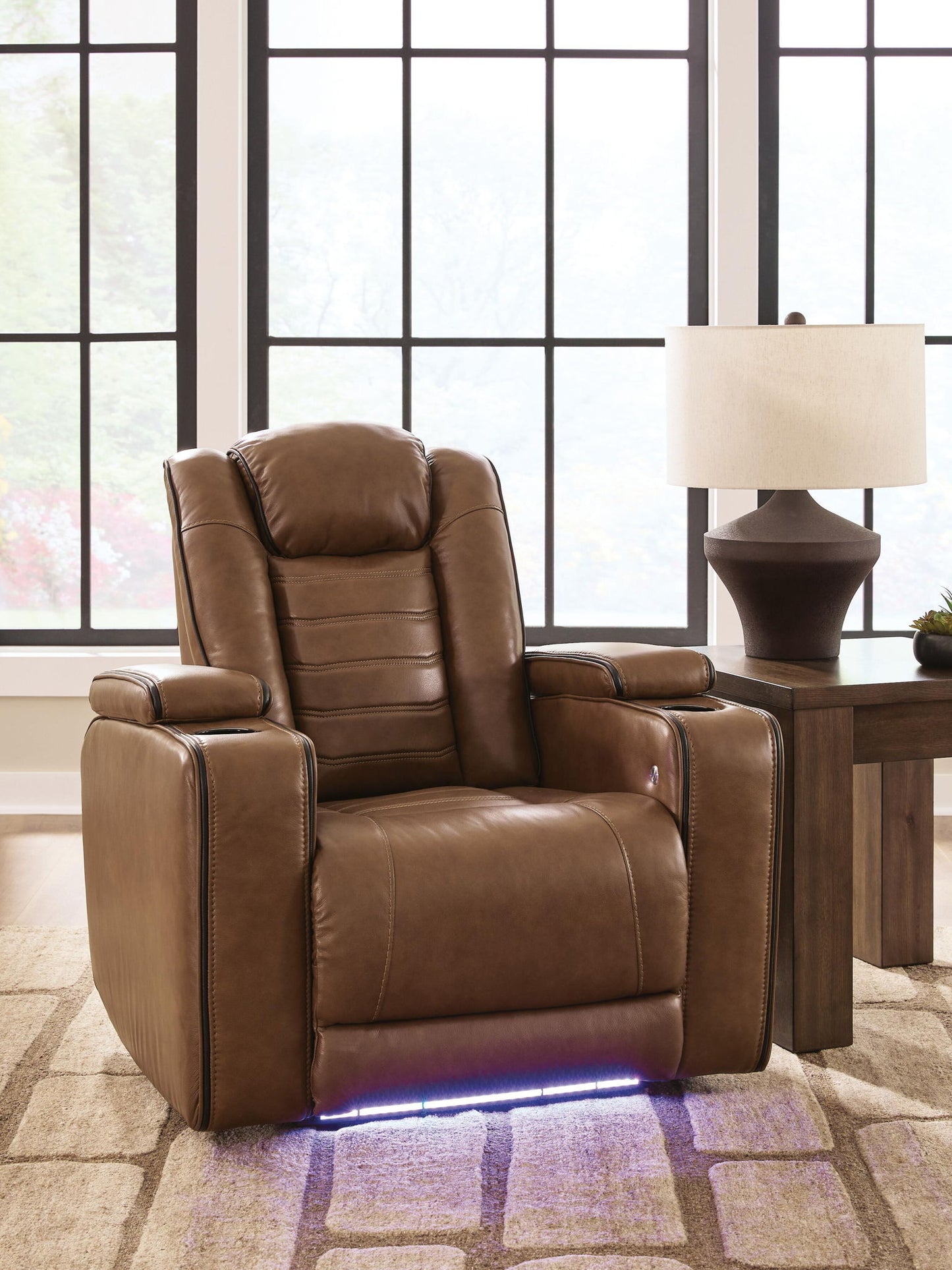 Metro Oasis - Power Recliner With Adjustable Headrest - Amber