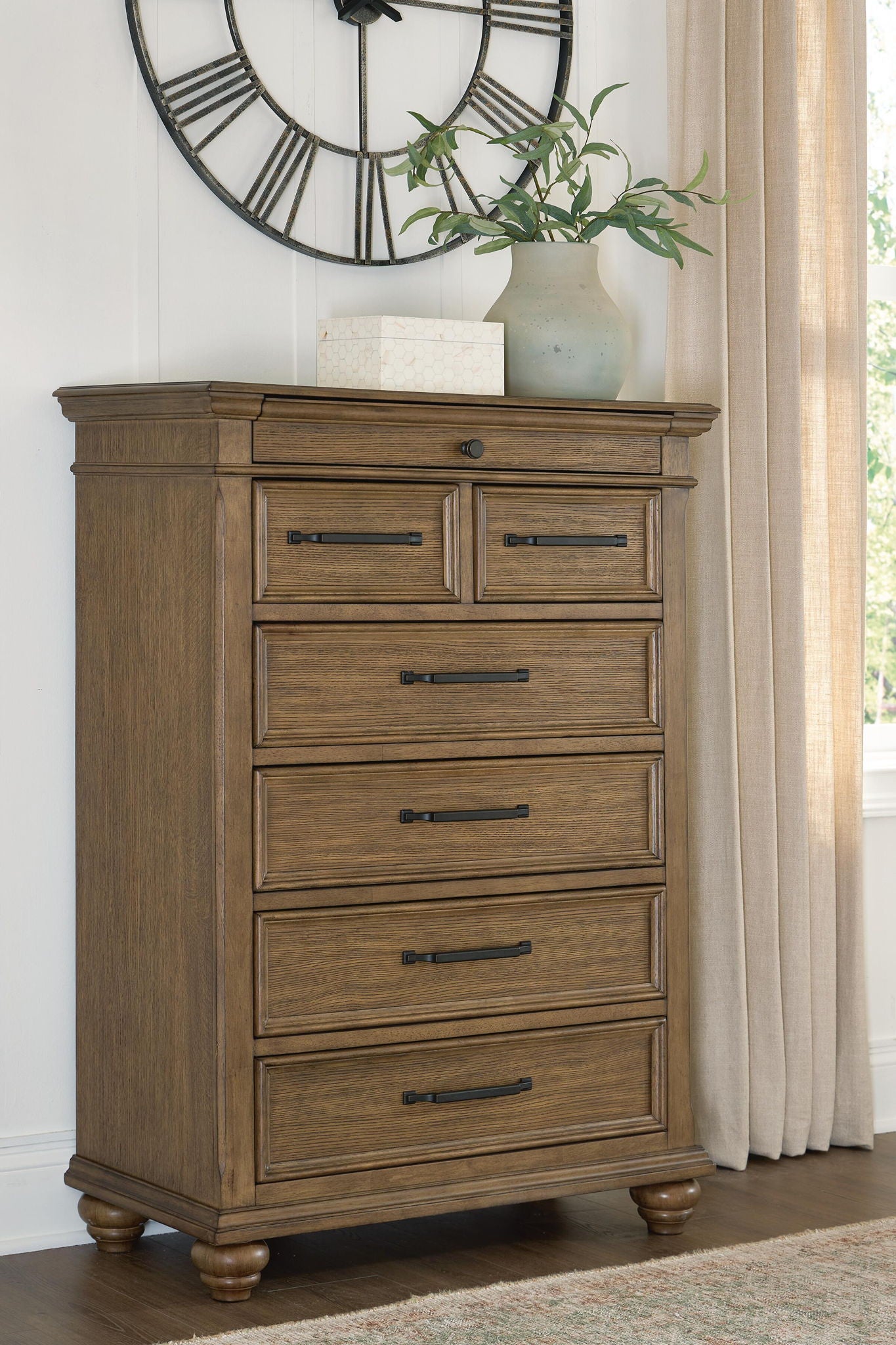 Waynely - Seven Drawer Chest - Medium Brown