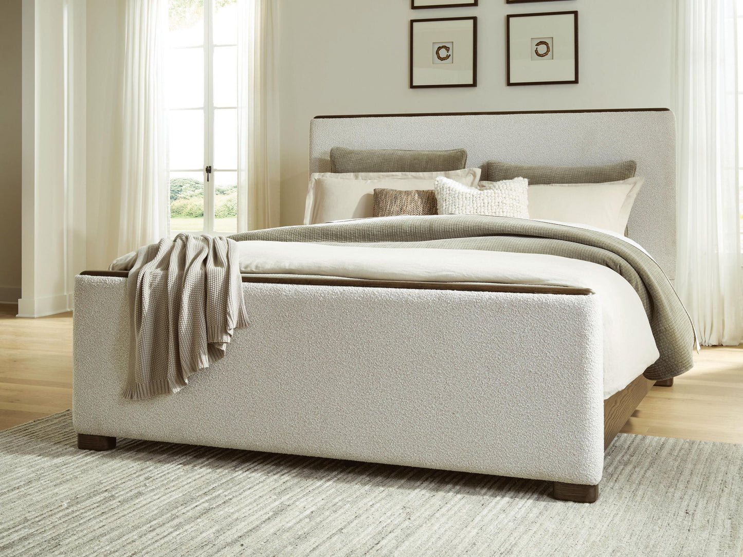 Darimore - Upholstered Panel Bed