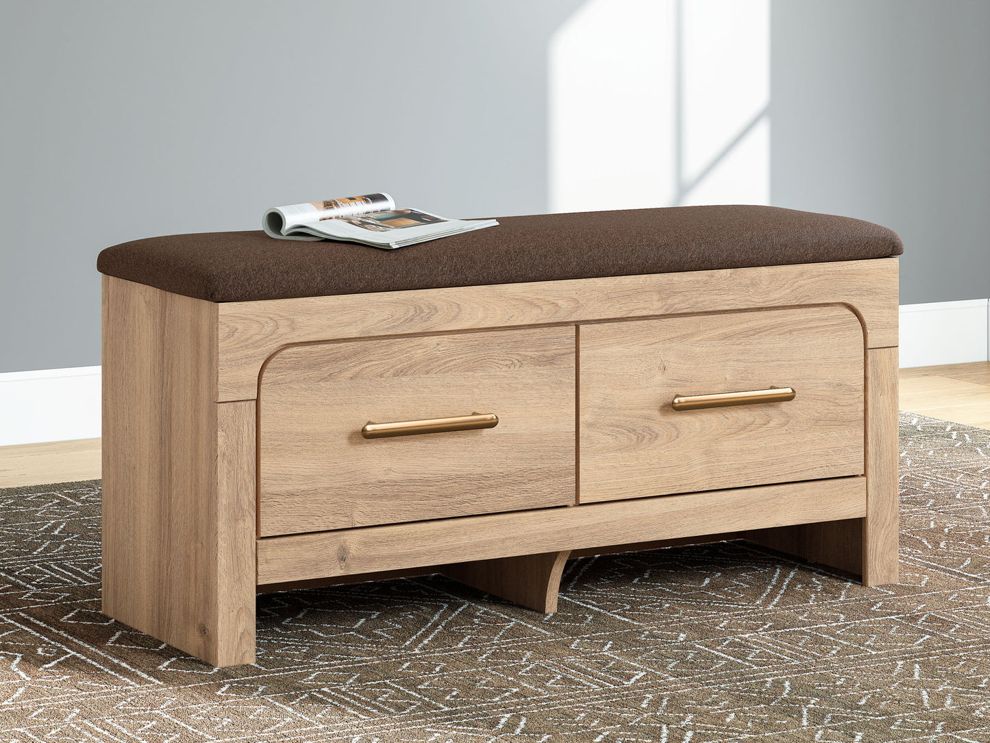 Hollymount - Bedroom Upholstered Storage Bench - Tan / Brown