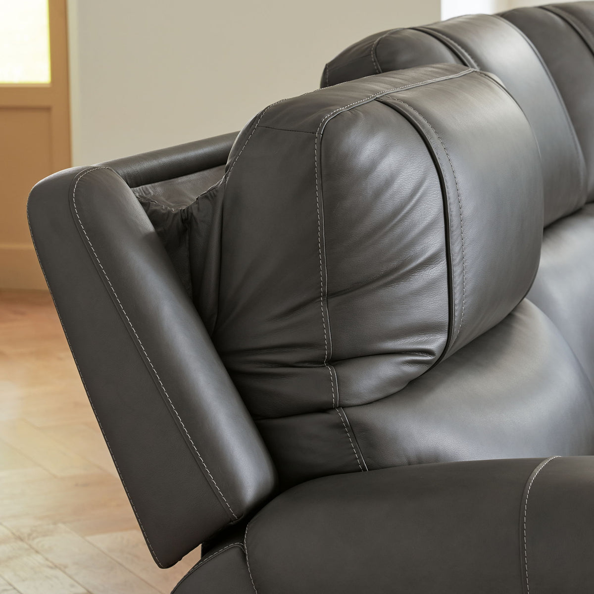 5Z-Harrenhurst - 5 Piece Power Reclining Sectional